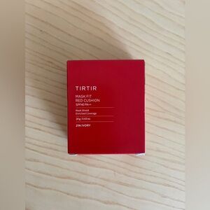 TIRTIR Red Cushion SPF40 PA++ 21N Ivory